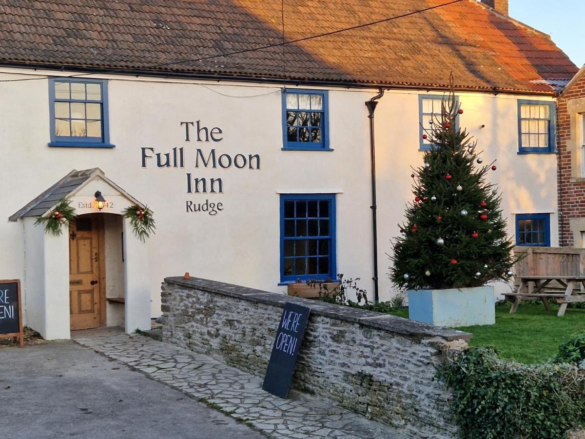 Full Moon Inn Rudge Rode Extérieur photo